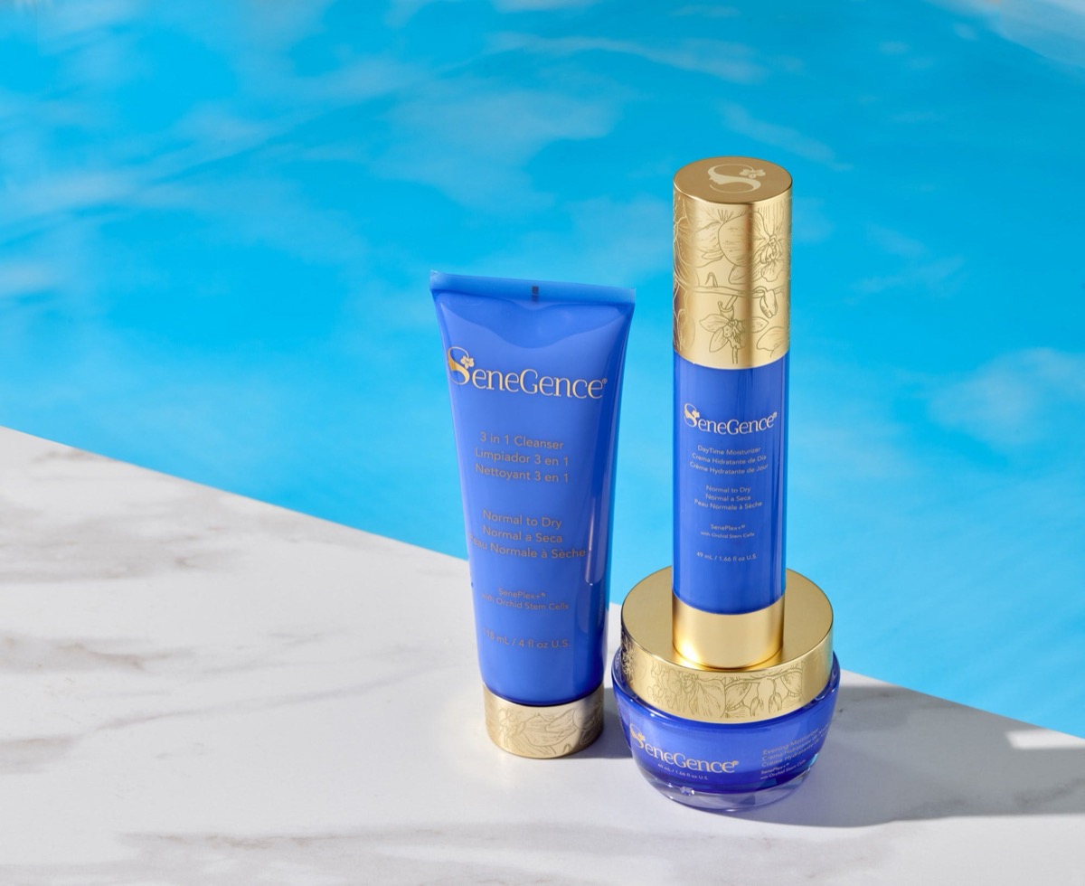 Supporting peptides for moisture, tone, and lips